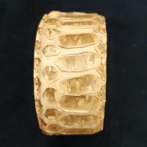 Stunning real leather bracelete